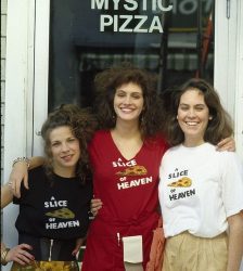 Julia Roberts, Annabeth Gish, and Lili Taylor in ‘Mystic Pizza’, 1988
