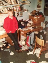 Philip Seymour Hoffman in his dorm room at NYU in the 80s.