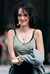 Winona Ryder : during production still of Michael Lehmann’s Heathers (1988)